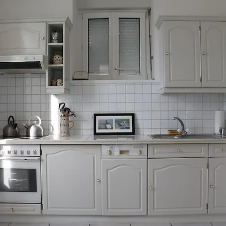 La Perla Di Bre' Apartment *